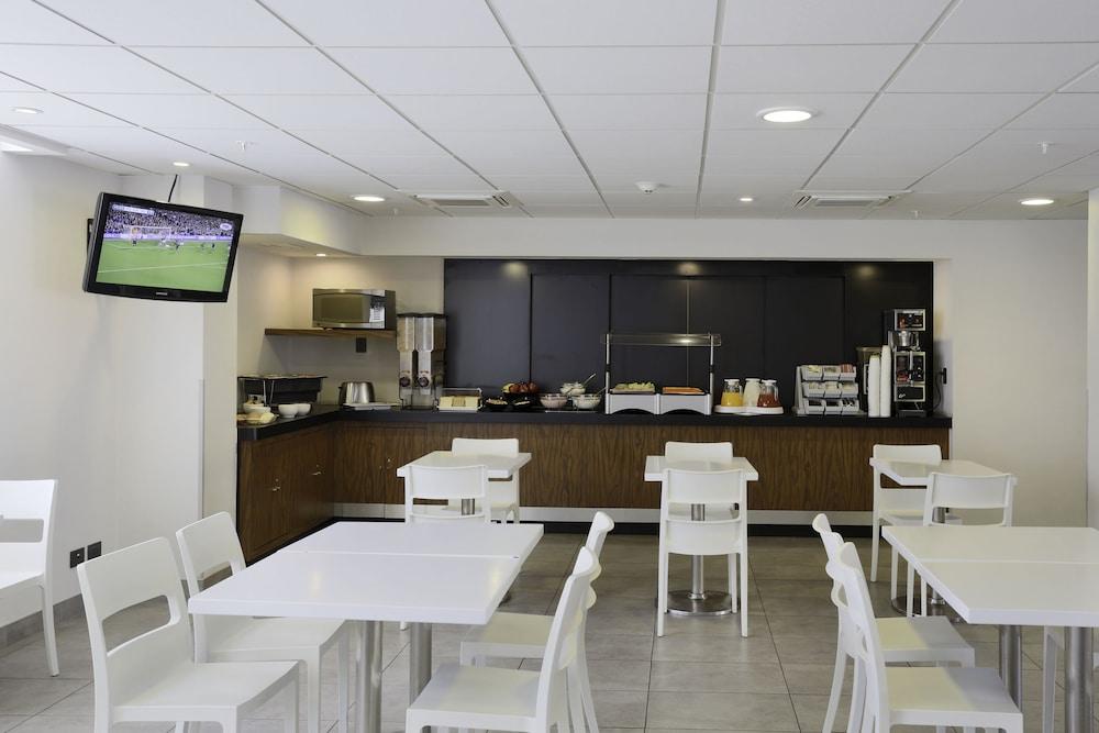 City Express By Marriott Saltillo Norte Екстер'єр фото