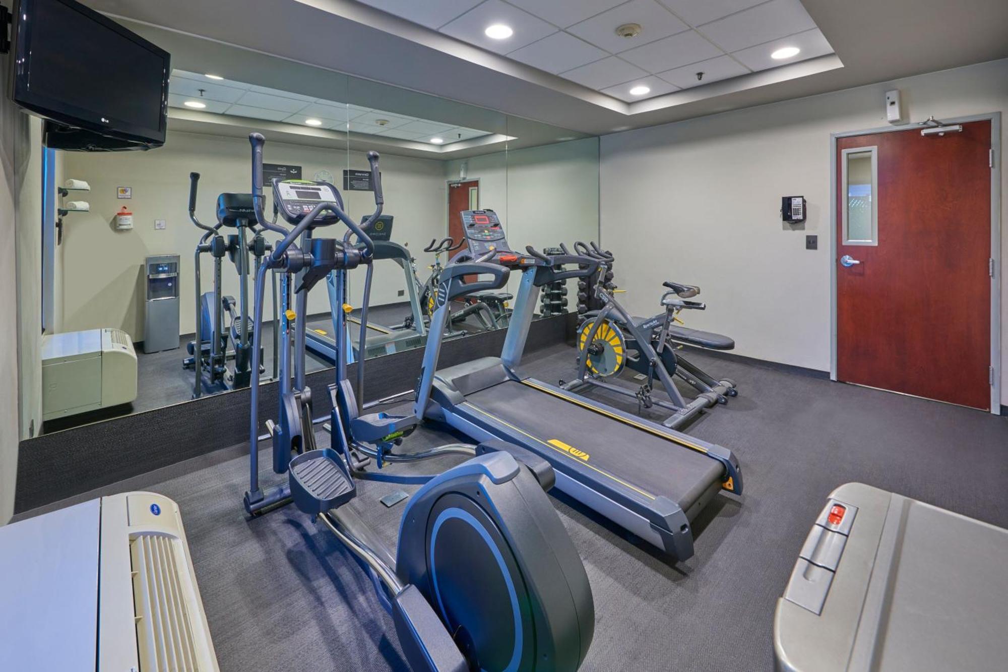City Express By Marriott Saltillo Norte Екстер'єр фото