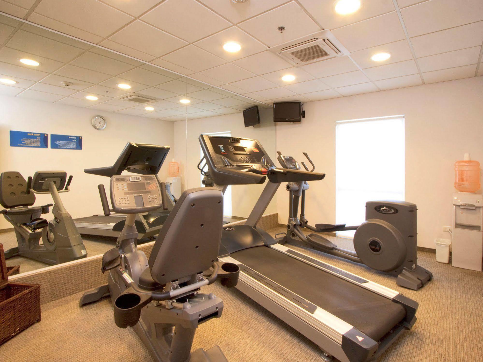City Express By Marriott Saltillo Norte Екстер'єр фото